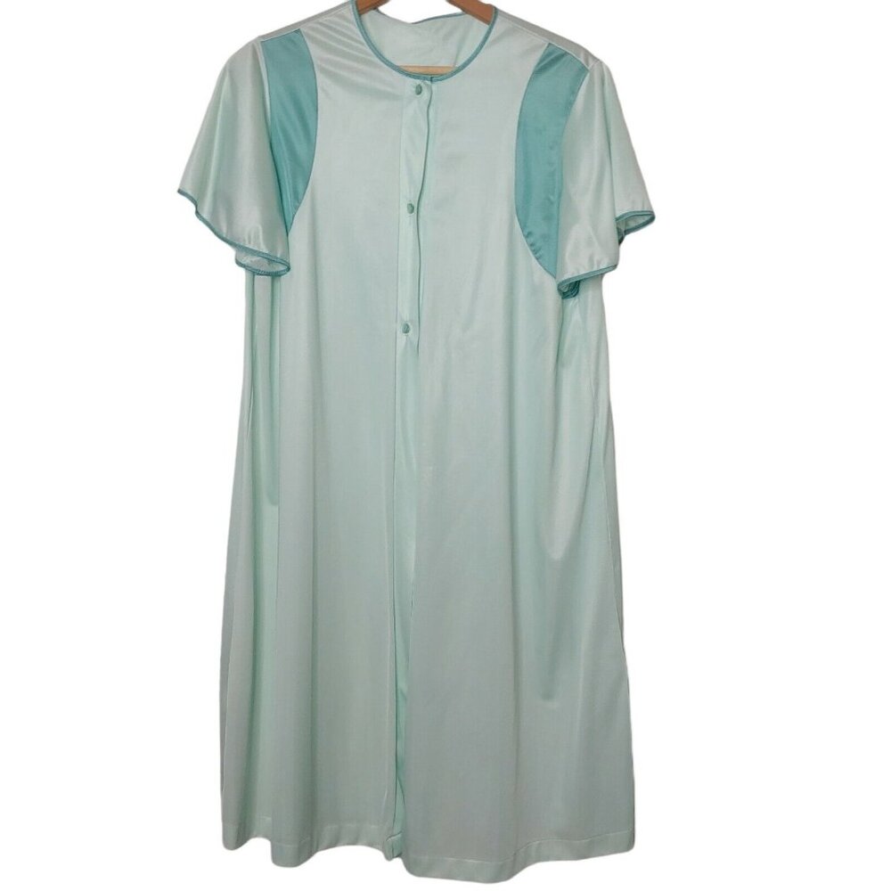 Vintage Pinehurst Lingerie Women's M Nightgown Mint Green Nylon 3 Button Flutter